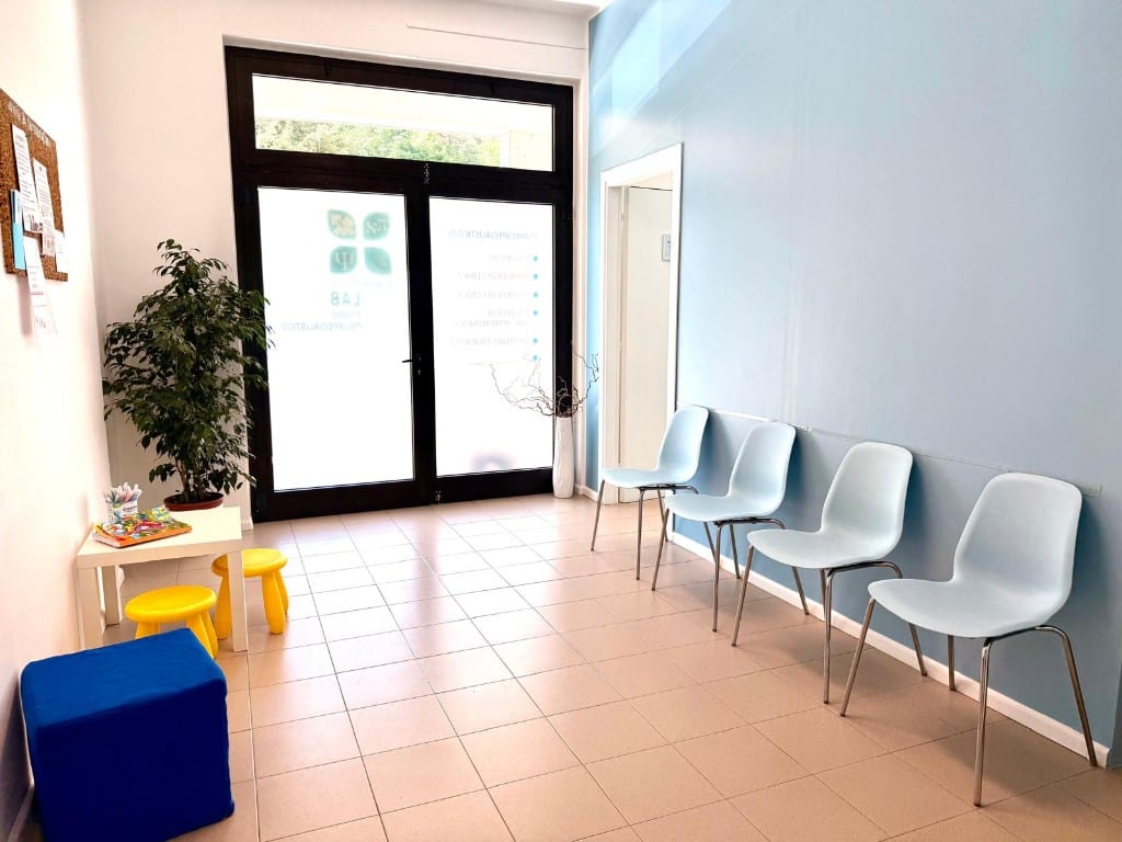 Sala d’attesa di Quadrifoglio Lab